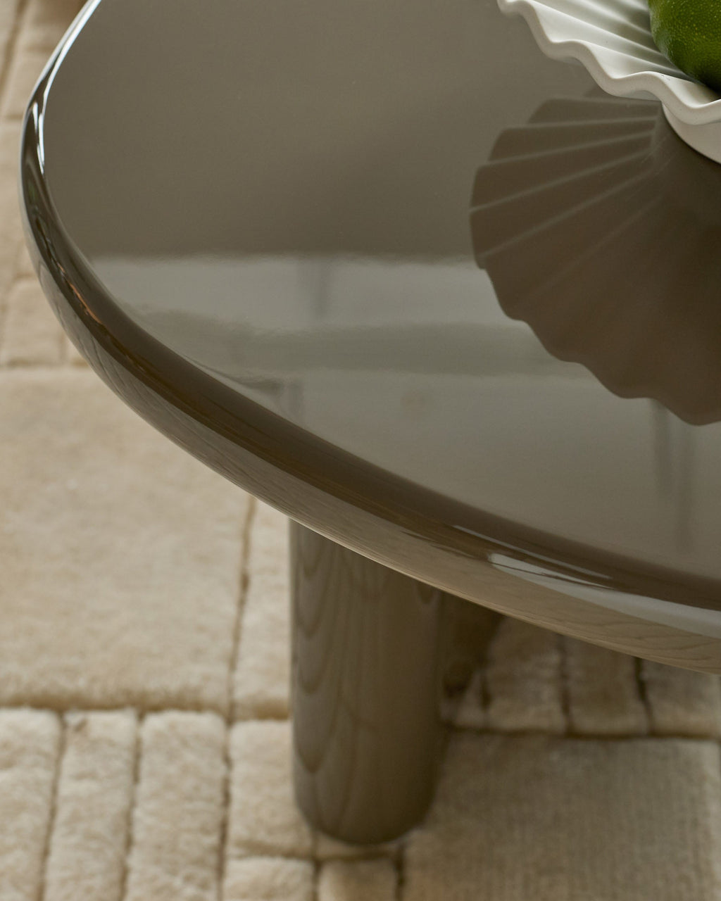 Gloss Coffee Table for Modern Living Rooms