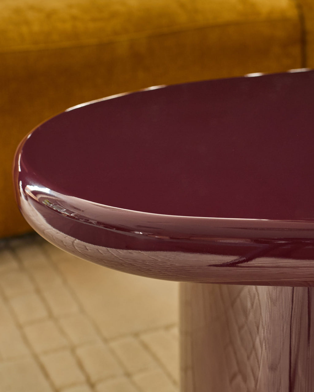 Gloss Coffee Table for Modern Living Rooms
