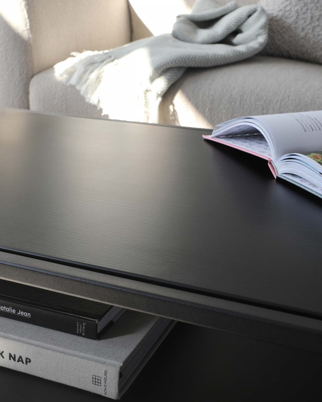 Metal Coffee Table for Modern Living Rooms