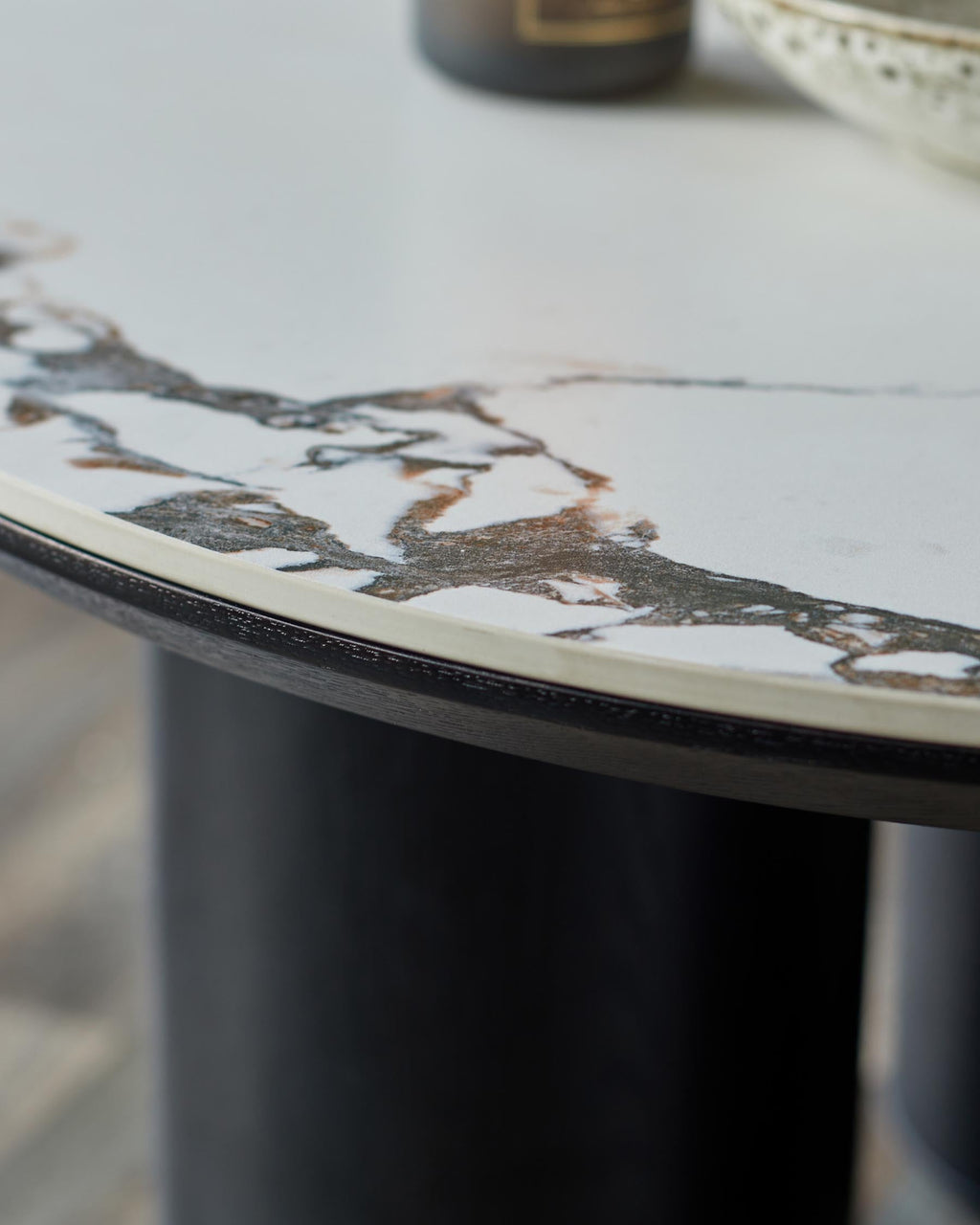 Calacatta Ceramic Coffee Table for Modern Living Rooms